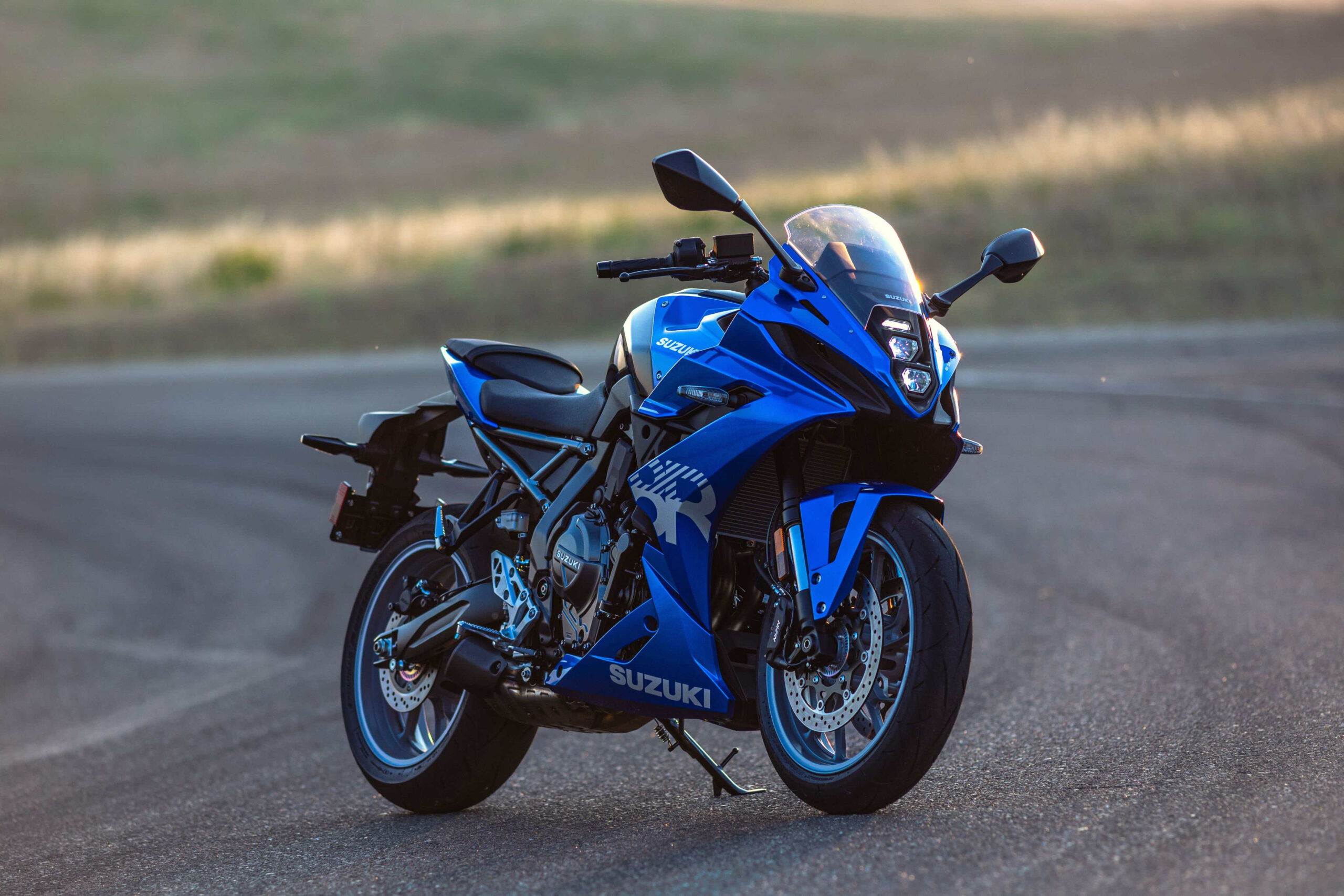 GSX-8R